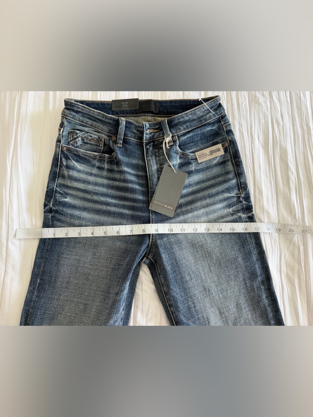 NWT Buckle Straight Leg Jeans - Picture 6 of 8